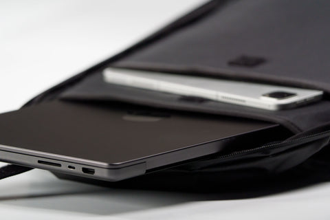 Atlas ONE 25L Fits 16" MacBook Pro and iPad Pro