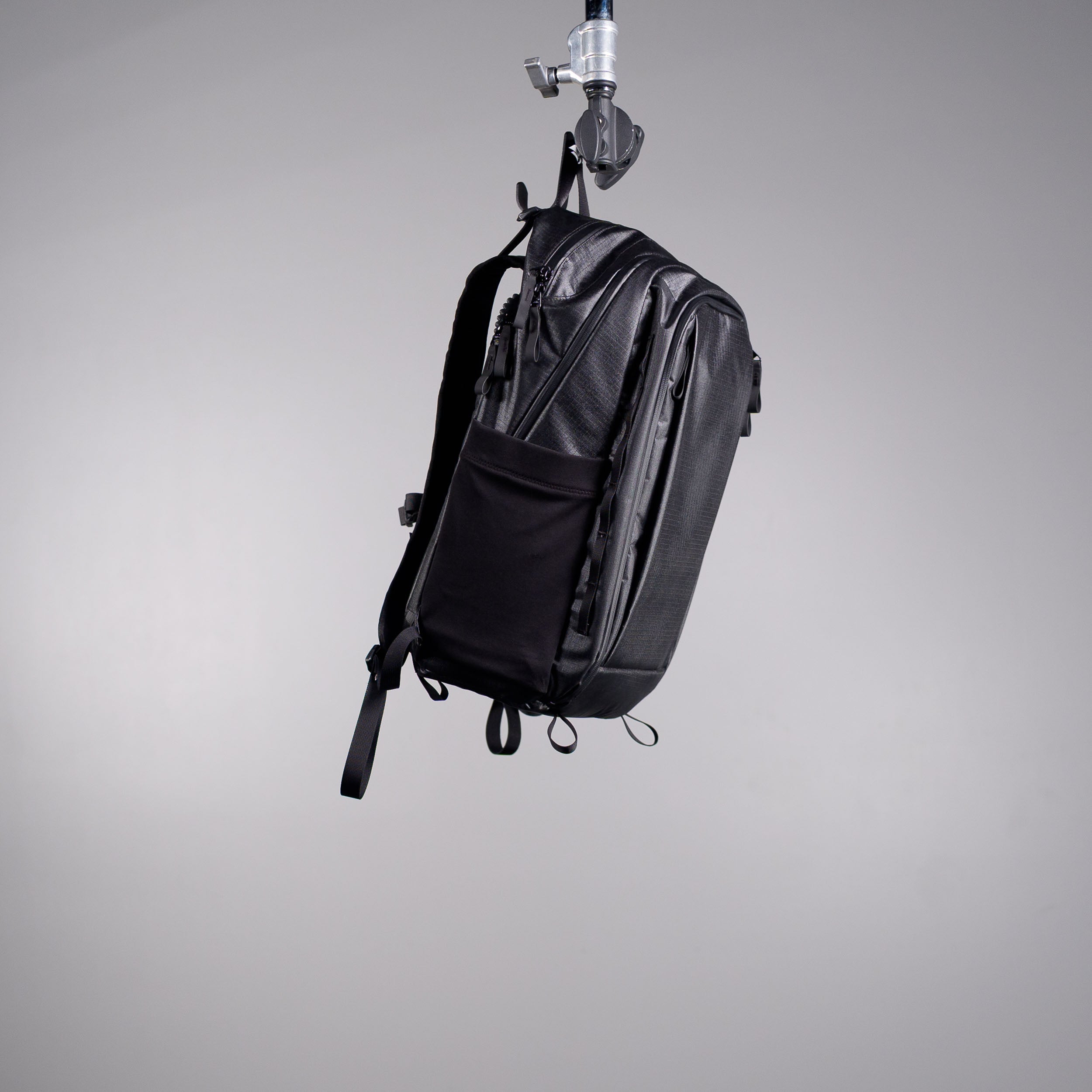 Atlas One Hand Atlas ONE - Mission | 30L Covert Side-Access Camera City & Hiking Pack ...